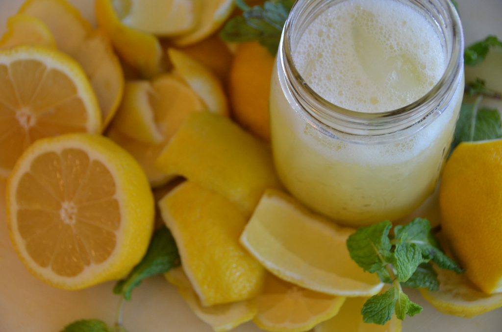 pitný režim, Pitný režim – prečo je dôležitý, ako ho dodržiavať + 3 domáce limonády