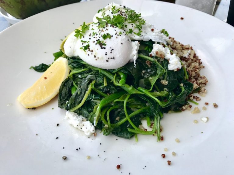 avokado quinoa recept