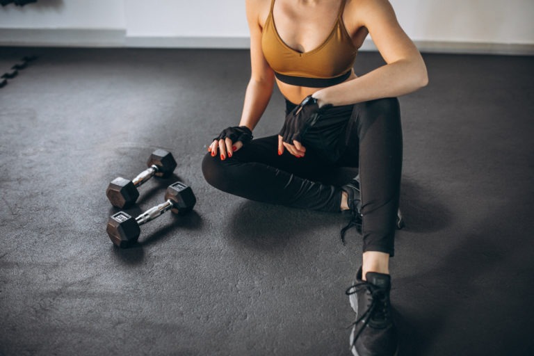 Female fitness photo created by senivpetro - www.freepik.com
