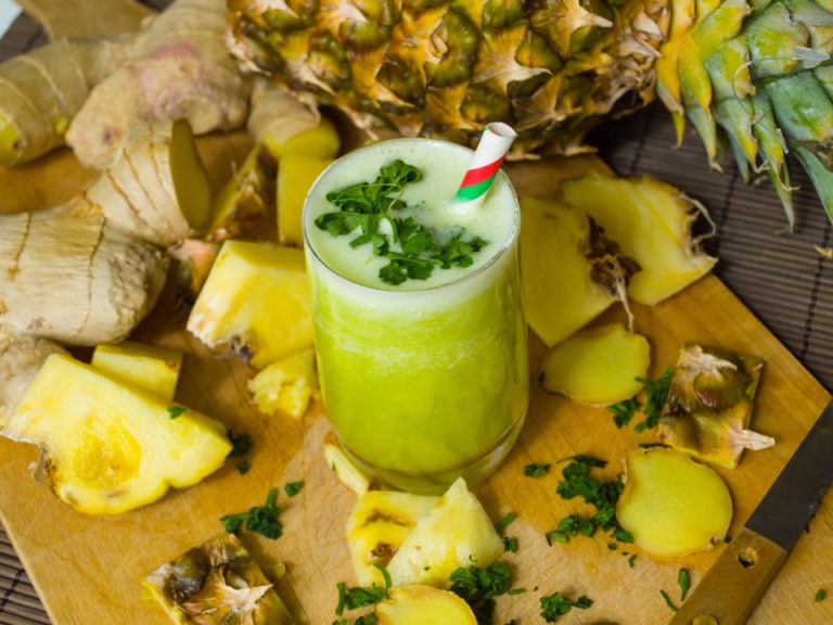 ananásové smoothie
