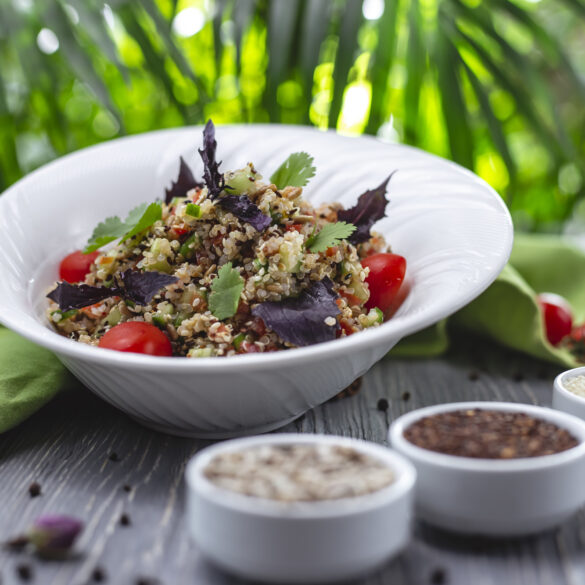 &scaron;al&aacute;t s tuniakom, Quinoa &scaron;al&aacute;t s tuniakom – perfektn&yacute; do pr&aacute;ce aj na večeru