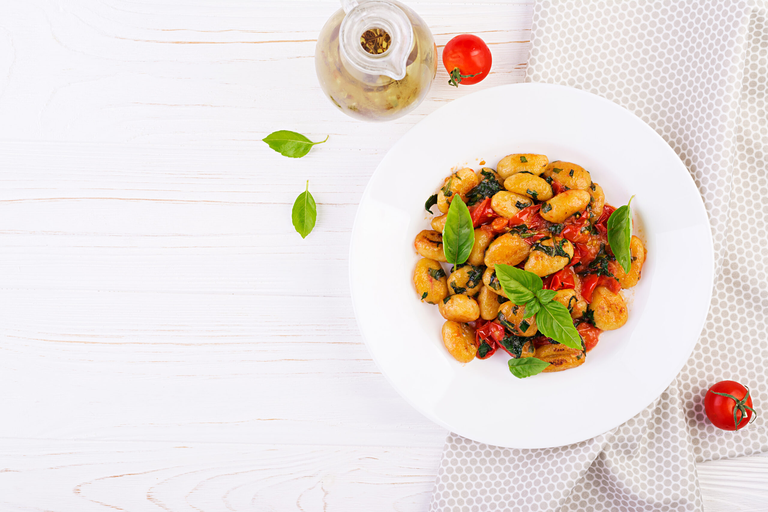 gnocchi v hr&iacute;bovej om&aacute;čke, Zemiakov&eacute; gnocchi v kr&eacute;movej hr&iacute;bovej om&aacute;čke za 15 min&uacute;t