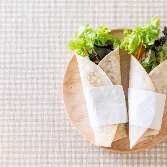 wrap so str&uacute;han&yacute;m tofu, Fit obed do ruky: Wrap so str&uacute;han&yacute;m tofu a zeleninou